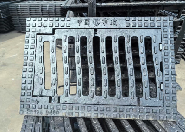 桥西球墨铸铁市政雨水篦子展示